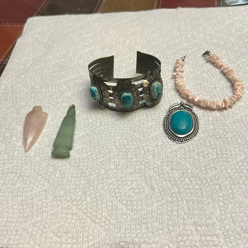 COPY - Assorted jewlry for sale. Pendents, bracelets